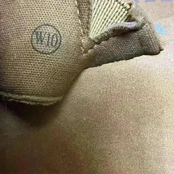 Flojos Sandals - Picture 5 of 9